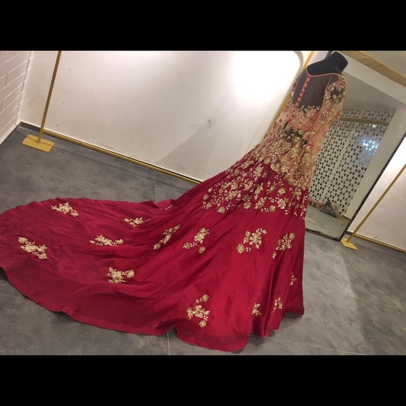Indian Pakistani peach pink bridal lehenga - Picture 4 of 5